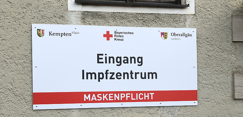 Zum Impf- und Testzentrum mit dem Bus