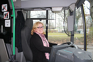 Busfahrerin Denise im Interview - Busfahren ist keine reine Männerdomäne mehr
